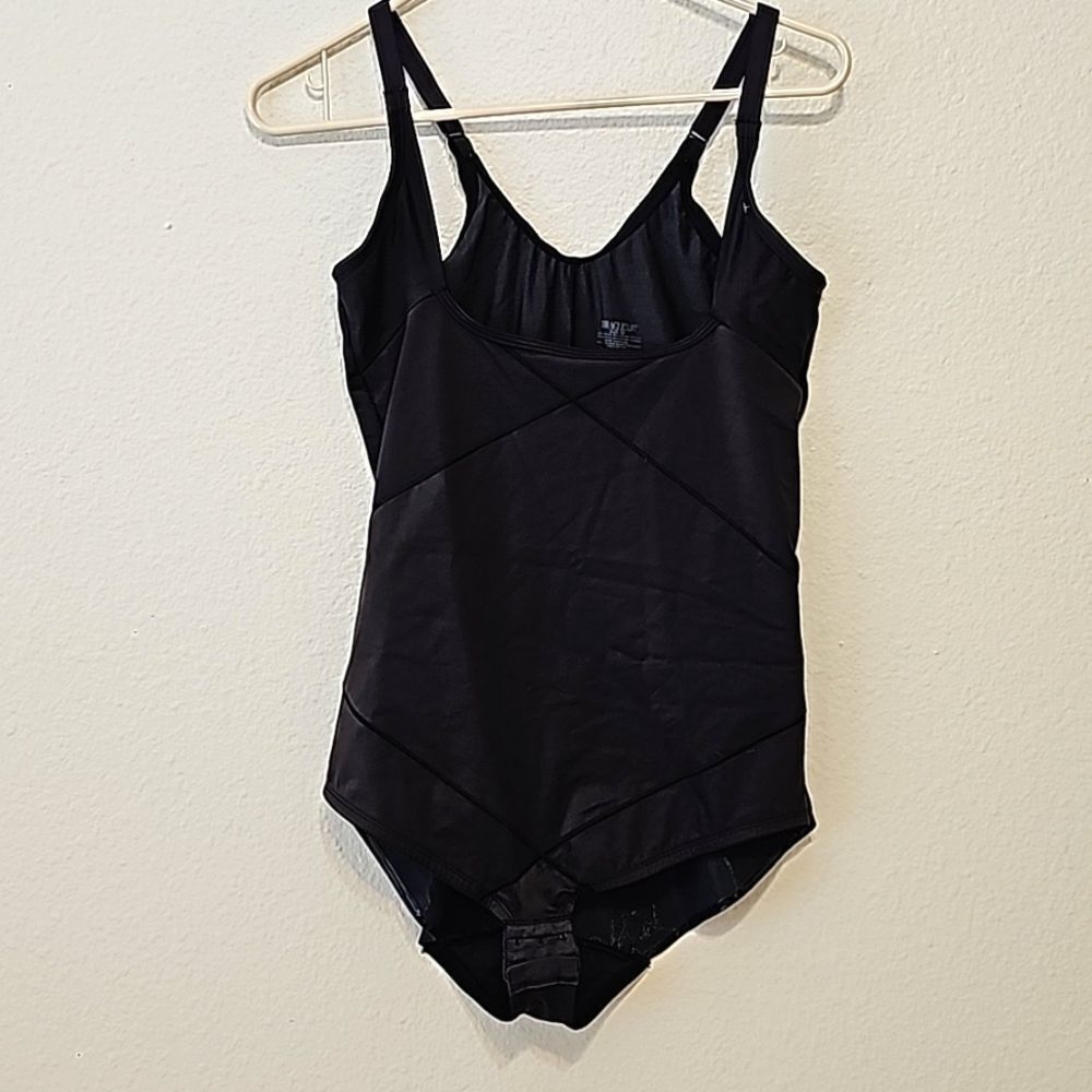 Miraclesuit shaper size 38C